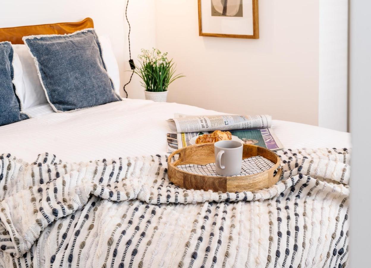 Royal House Stylish Apartments - Chester Ngoại thất bức ảnh