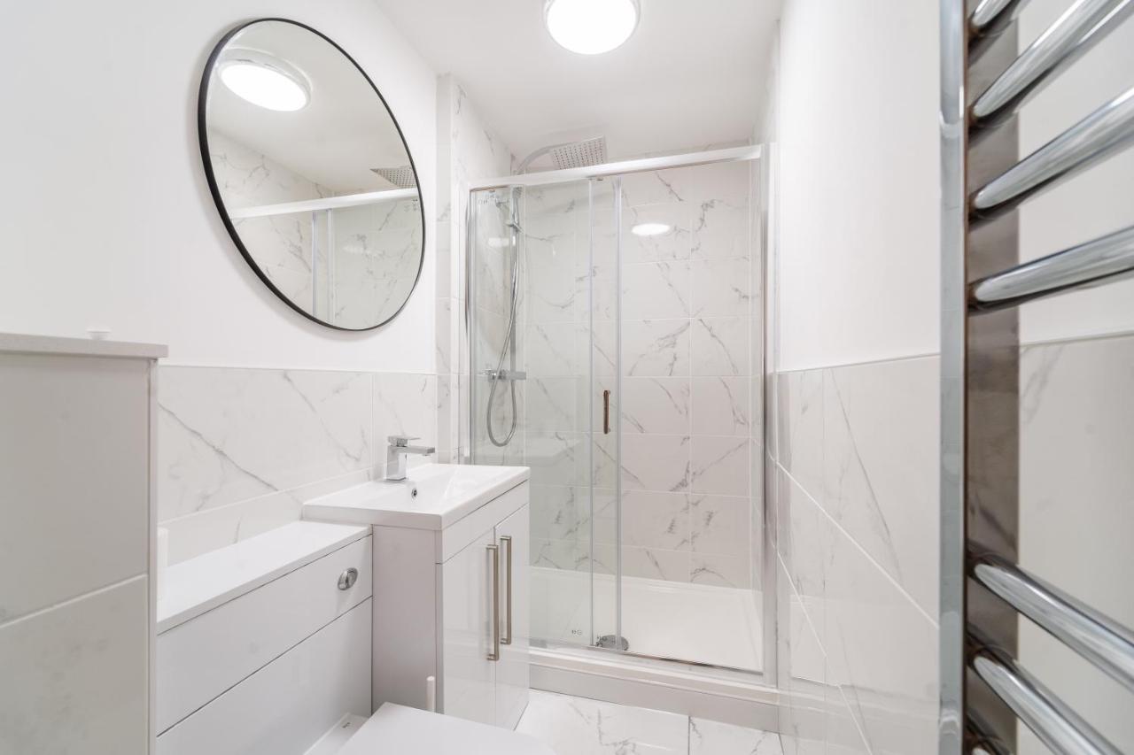 Royal House Stylish Apartments - Chester Ngoại thất bức ảnh