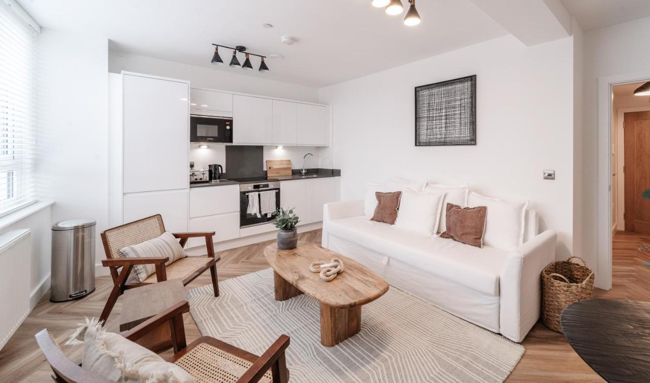 Royal House Stylish Apartments - Chester Ngoại thất bức ảnh